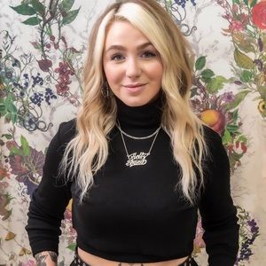 Hi! I’m Janine ☺️